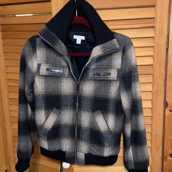 CUTE FALL/WINTER JACKET BY RELATIVITY. FULLY LINED. NEVER WORN. - Picture 1 of 5